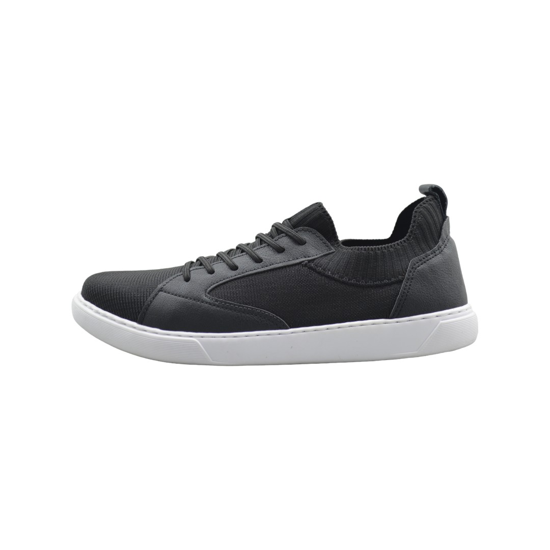 Articulo 1643<br>ZAPATILLA URBANA – VANNER – 39/45 <br>Color 001 NEGRO <br> <span class='titulo_secundario' style='background-color:white;color:black;margin-top:7px; margin-bottom:0px;font-size:20px;'>Precio del Par</span>