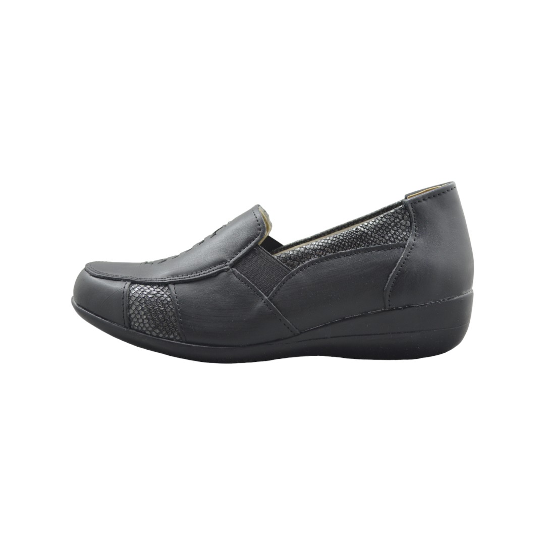 Articulo 181<br>ZAPATO SEÑORA – ORNELA – 35/41 <br>Color 333 NEGRO/BOA <br> <span class='titulo_secundario' style='background-color:white;color:black;margin-top:7px; margin-bottom:0px;font-size:20px;'>Precio del Par</span>