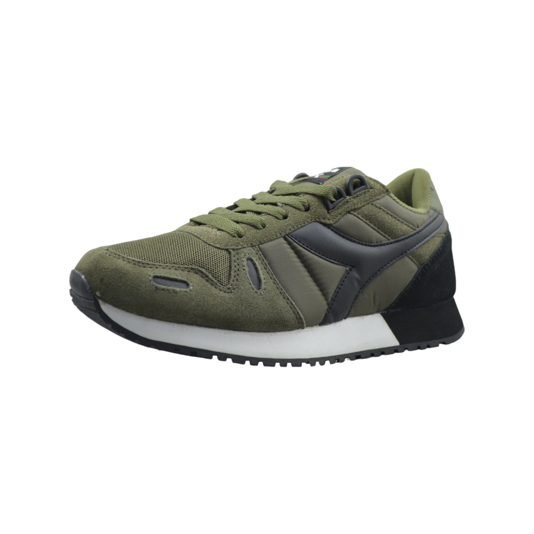  Articulo 1973<br>ZAPATILLA DEPORTIVA 35/45 – DESTRA<br>Color 087 VERDE MILITAR <br> <span class='titulo_secundario' style='background-color:white;color:black;margin-top:7px; margin-bottom:0px;font-size:20px;'>Precio del Par</span>