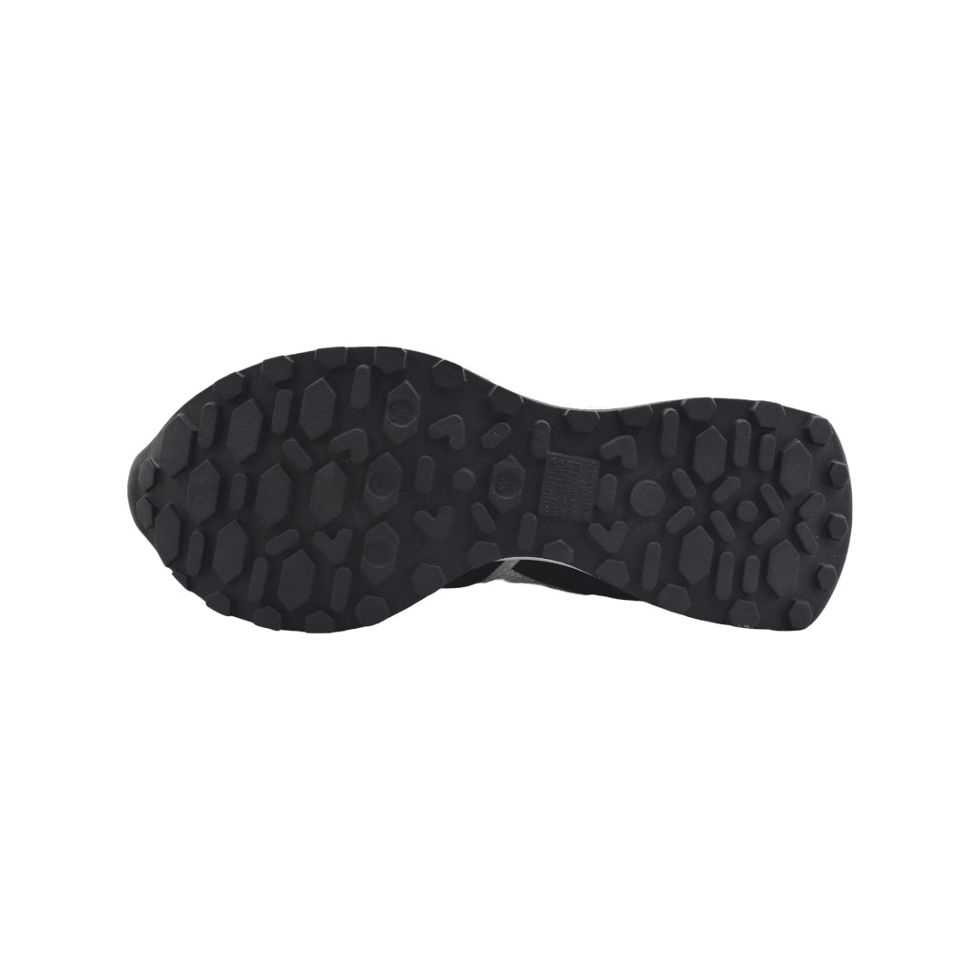 2016NEGROBLANCO03-Photoroom