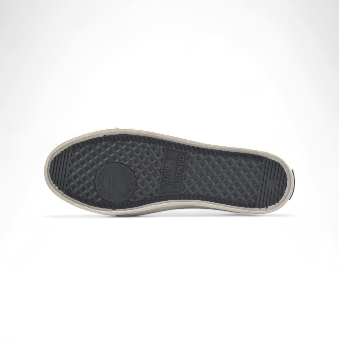 2341NEGRO03-Photoroom