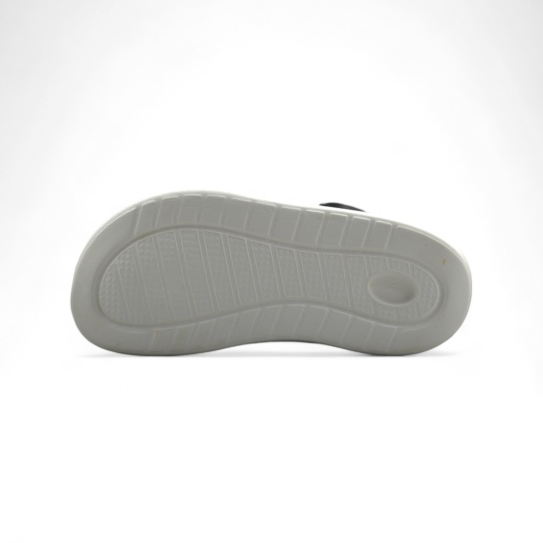 399GRISNEGRO03-Photoroom