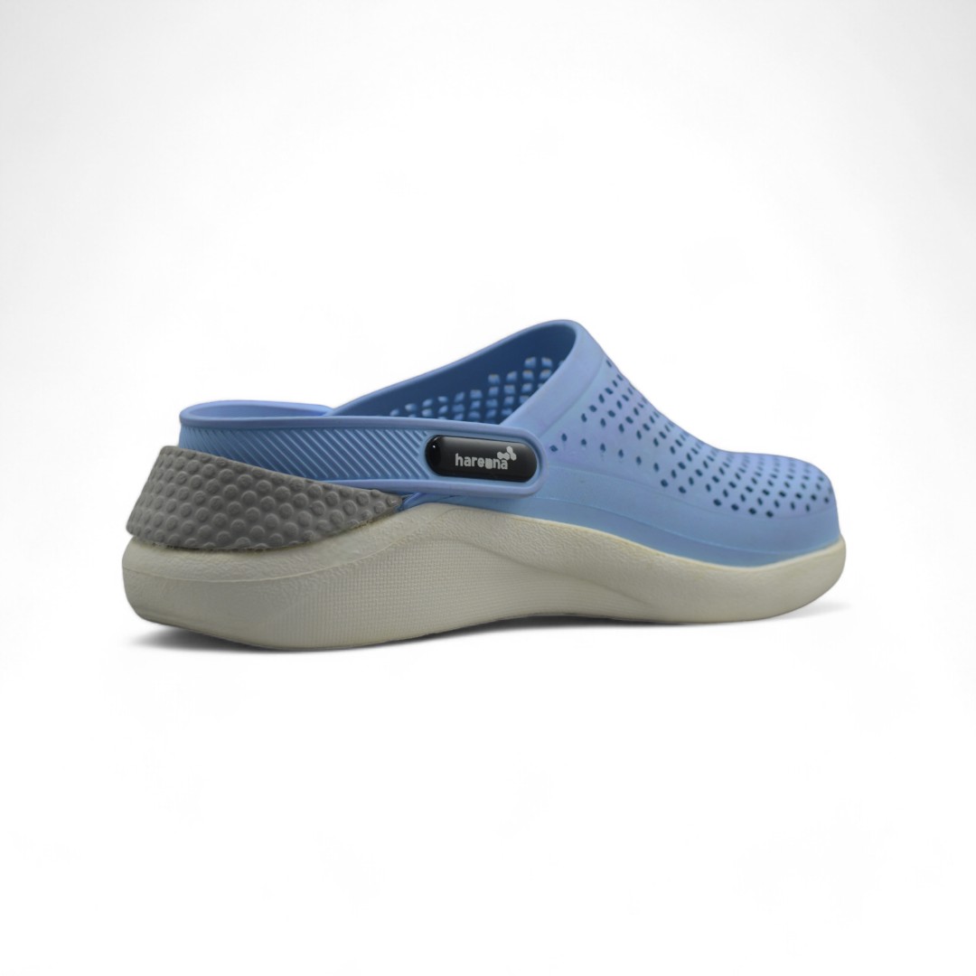 903CELESTE02-Photoroom