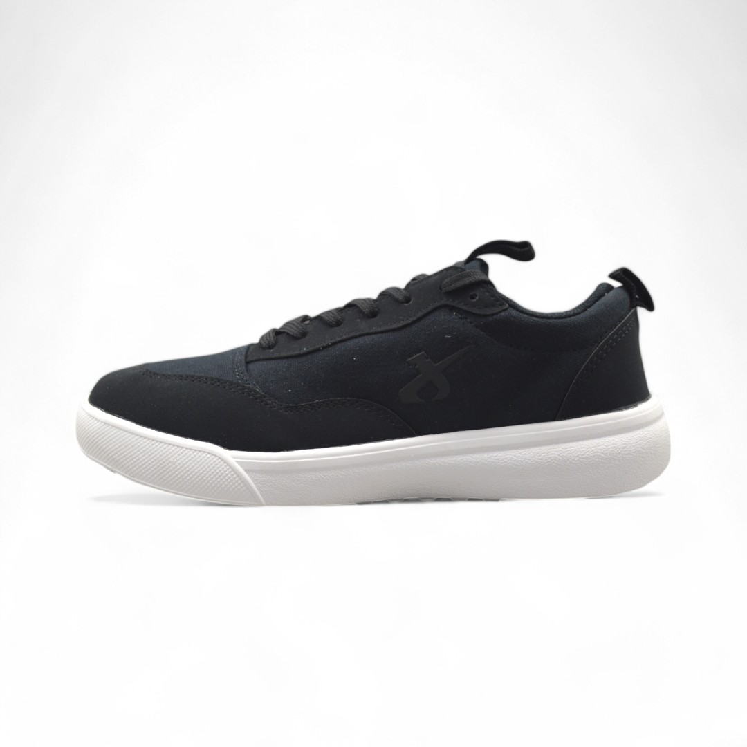 Articulo 2271<br>ZAPATILLA LONA – JAGUAR – 35/40<br>Color 001 NEGRO <br> <span class='titulo_secundario' style='background-color:white;color:black;margin-top:7px; margin-bottom:0px;font-size:20px;'>Precio del Par</span>