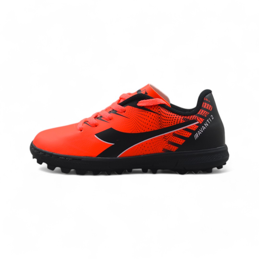 Articulo 2366<br>BOTIN F5 – DIADORA – 29/34 <br>Color 01345 CORAL/BLANCO/NEGRO <br> <span class='titulo_secundario' style='background-color:white;color:black;margin-top:7px; margin-bottom:0px;font-size:20px;'>Precio del Par</span>