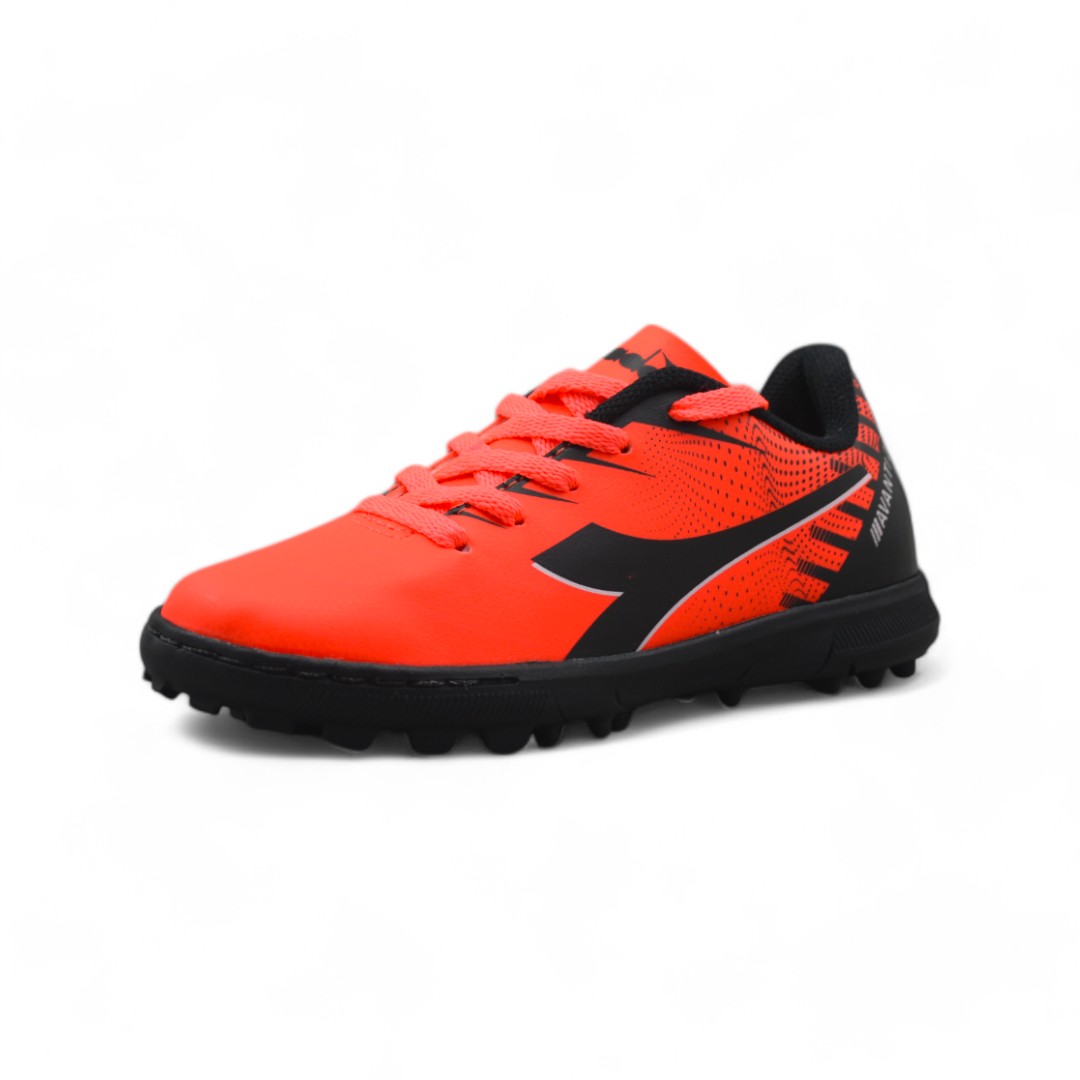 Articulo 2366<br>BOTIN F5 – DIADORA – 29/34 <br>Color 01345 CORAL/BLANCO/NEGRO <br> <span class='titulo_secundario' style='background-color:white;color:black;margin-top:7px; margin-bottom:0px;font-size:20px;'>Precio del Par</span>