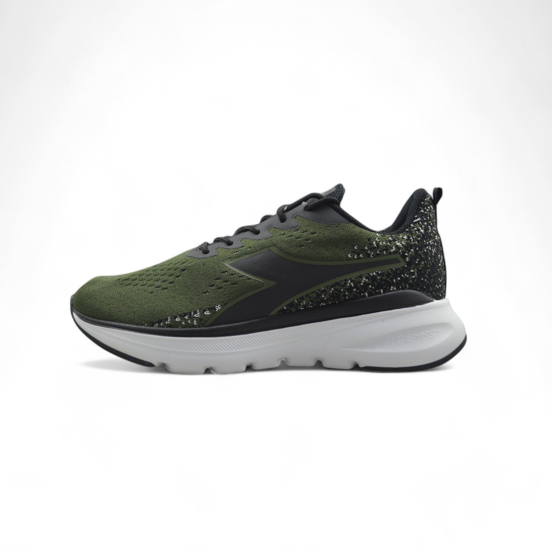 Articulo 2175<br>ZAPATILLA DEPORTIVA – DIADORA – 36/45 <br>Color 01311 VERDE MILITAR/NEGRO/BLANCO <br> <span class='titulo_secundario' style='background-color:white;color:black;margin-top:7px; margin-bottom:0px;font-size:20px;'>Precio del Par</span>