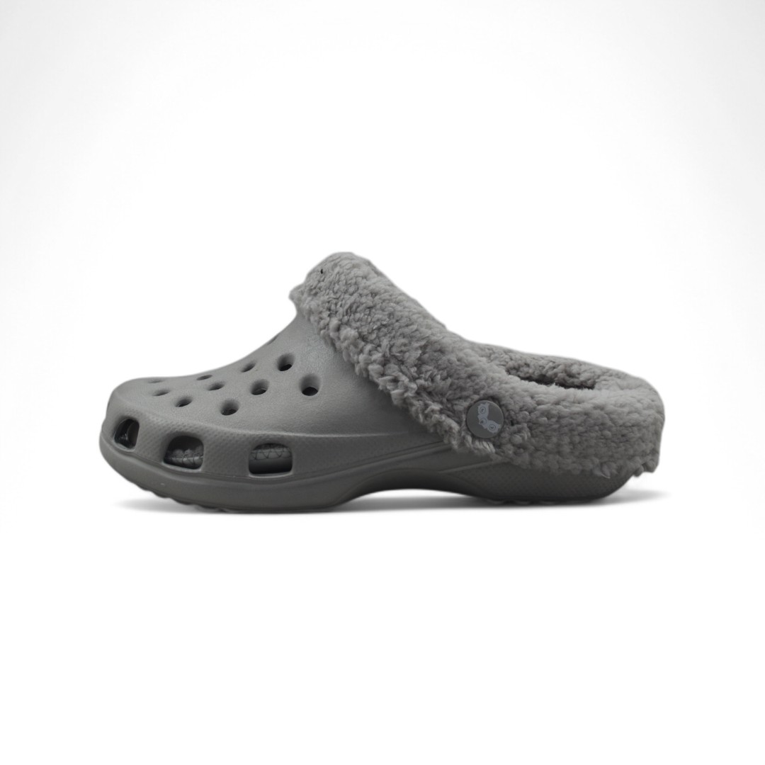  Articulo 1099<br>CROCS CON ABRIGO 35/40 – SUECO <br>Color 015  GRIS <br> <span class='titulo_secundario' style='background-color:white;color:black;margin-top:7px; margin-bottom:0px;font-size:20px;'>Precio del Par</span>