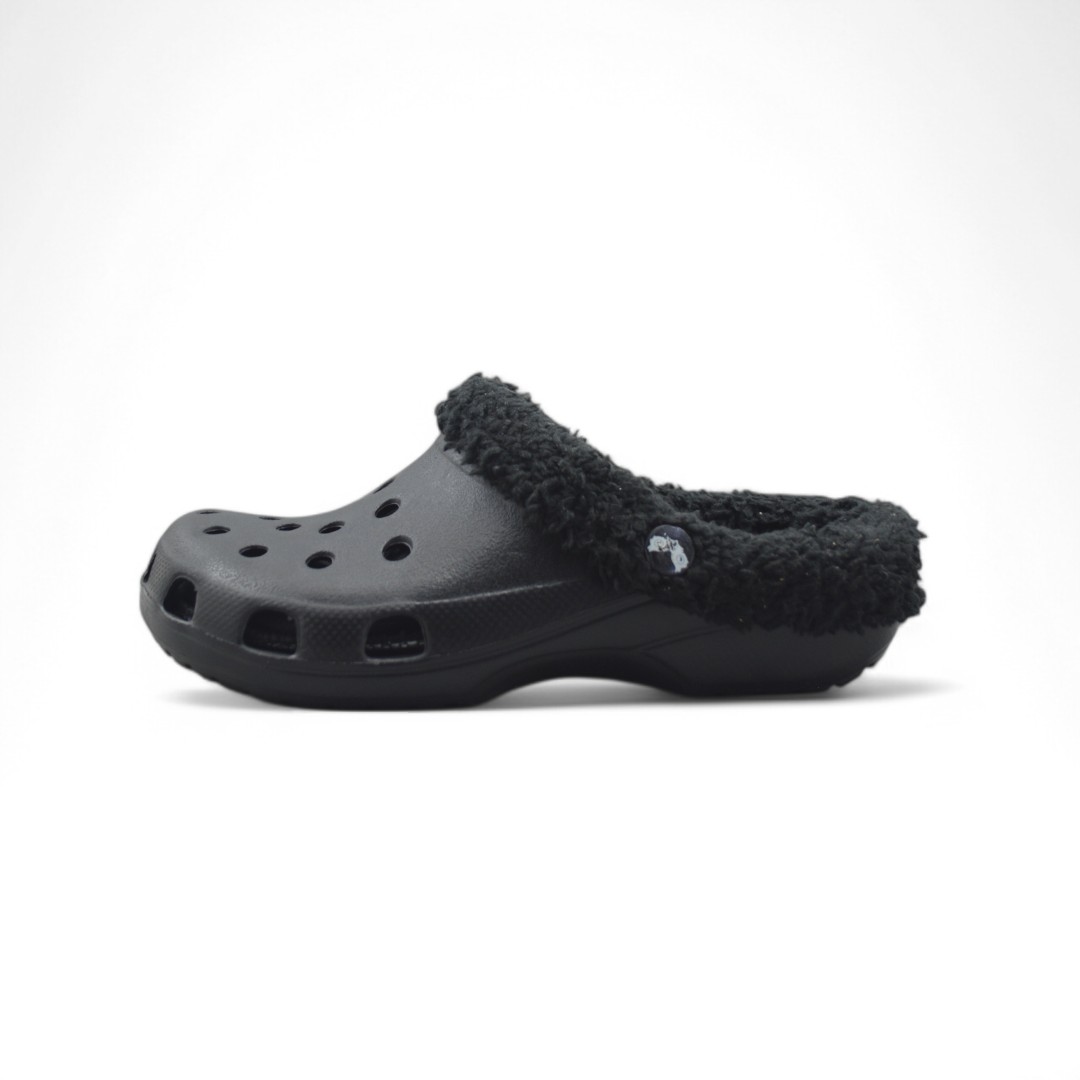  Articulo 1099<br>CROCS CON ABRIGO 35/40 – SUECO <br>Color 001 NEGRO <br> <span class='titulo_secundario' style='background-color:white;color:black;margin-top:7px; margin-bottom:0px;font-size:20px;'>Precio del Par</span>