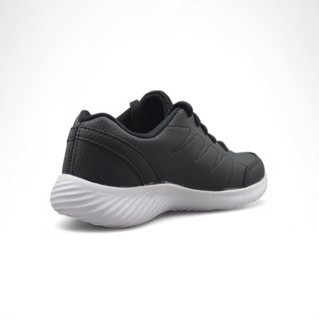 1905NEGRO02-Photoroom