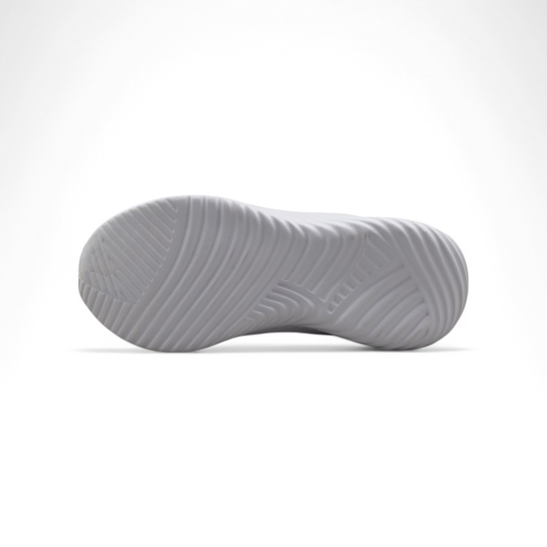 1905NEGRO03-Photoroom