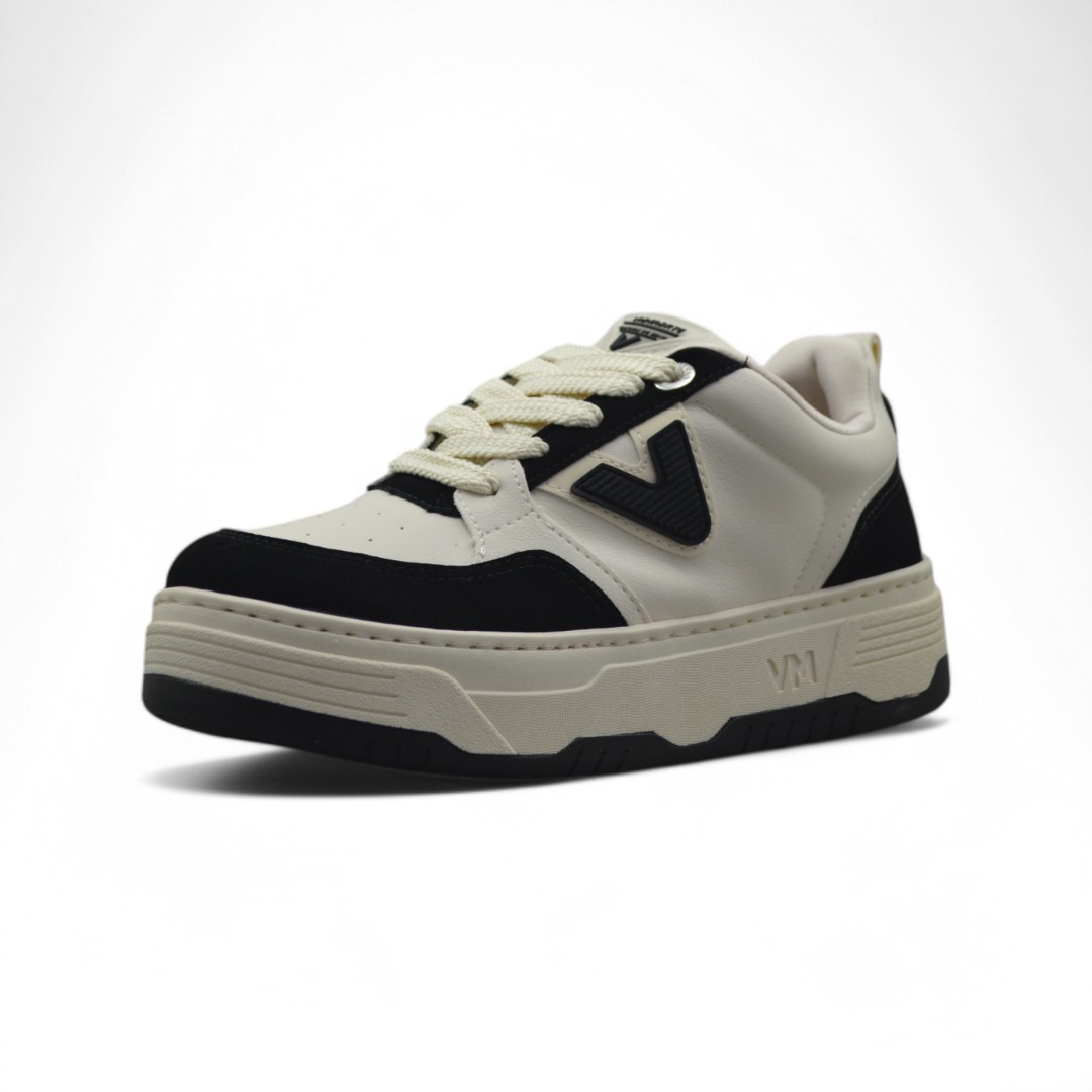Articulo 2458<br>ZAPATILLA URBANA – VIA MARTE – 36/40<br>Color 01442 MARFIL/NEGRO <br> <span class='titulo_secundario' style='background-color:white;color:black;margin-top:7px; margin-bottom:0px;font-size:20px;'>Precio del Par</span>