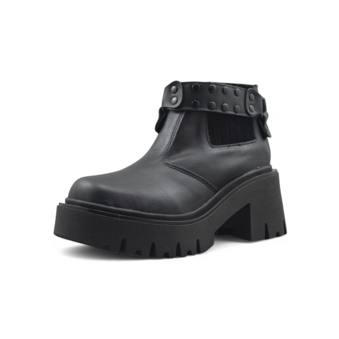  Articulo 2526<br>BORCEGO DAMA – 35/40 – 711<br>Color 001 NEGRO <br> <span class='titulo_secundario' style='background-color:white;color:black;margin-top:7px; margin-bottom:0px;font-size:20px;'>Precio del Par</span>