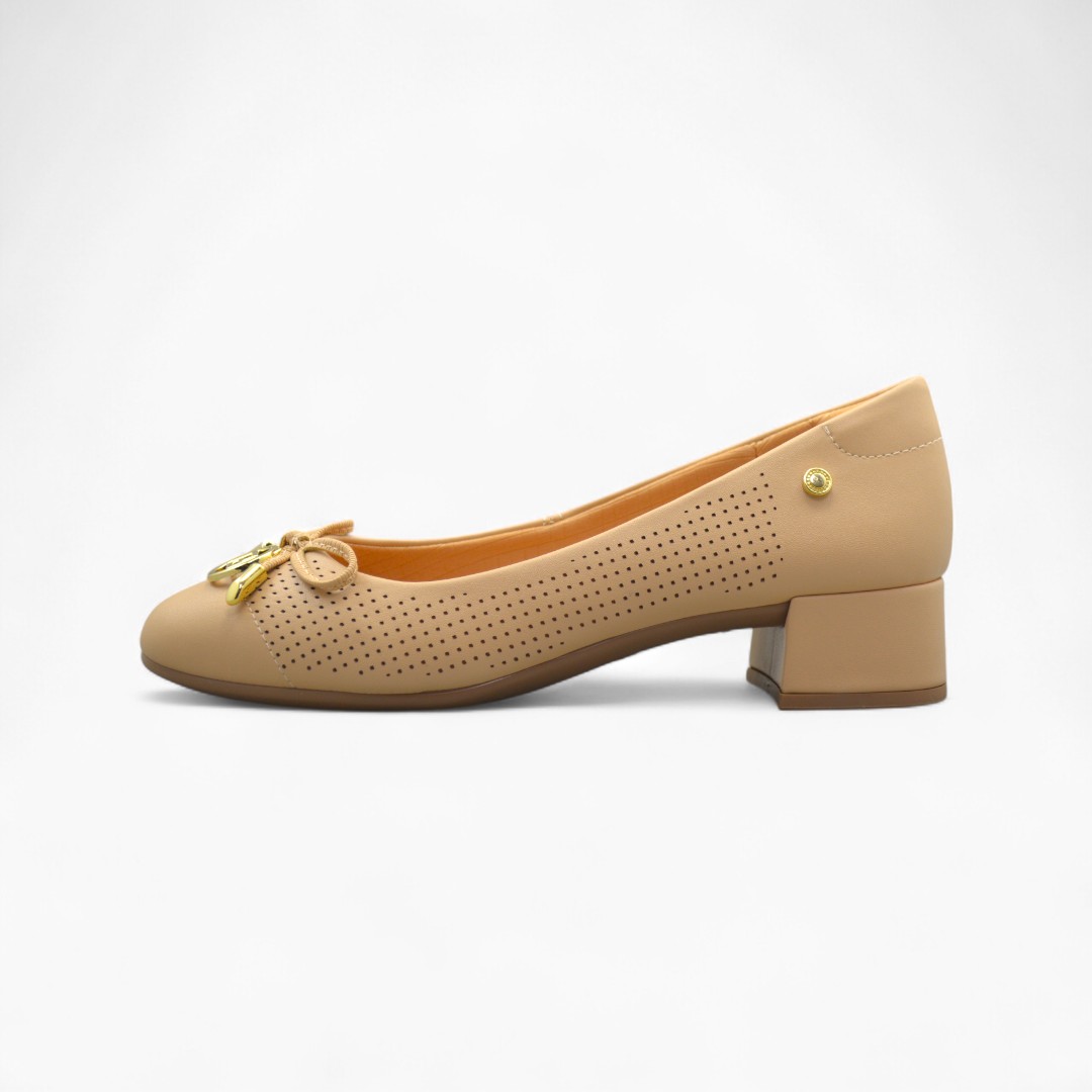  Articulo 2584<br>ZAPATO DAMA – BESTSELLER – 36/40<br>Color 01471 SAARA <br> <span class='titulo_secundario' style='background-color:white;color:black;margin-top:7px; margin-bottom:0px;font-size:20px;'>Precio del Par</span>