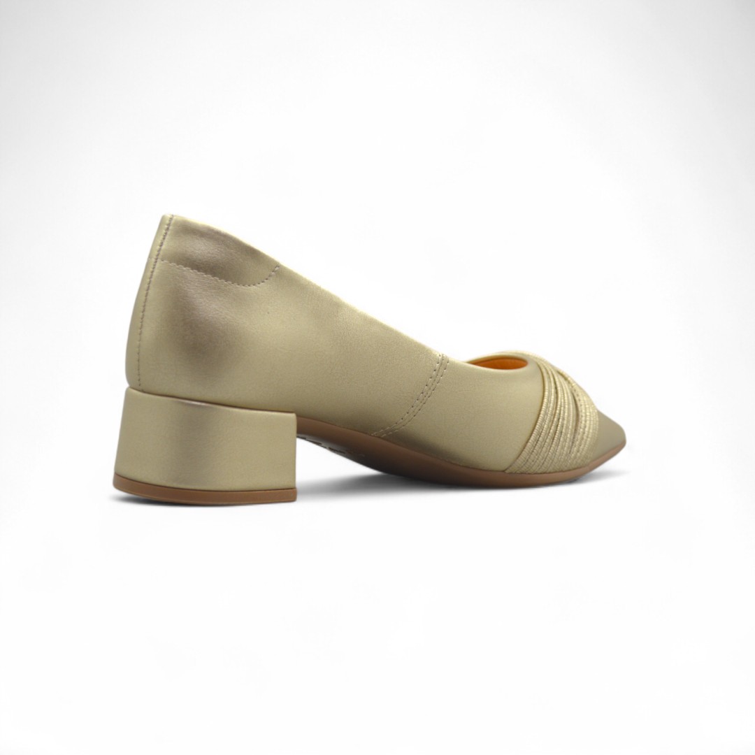 2585CHAMPAGNE02-Photoroom