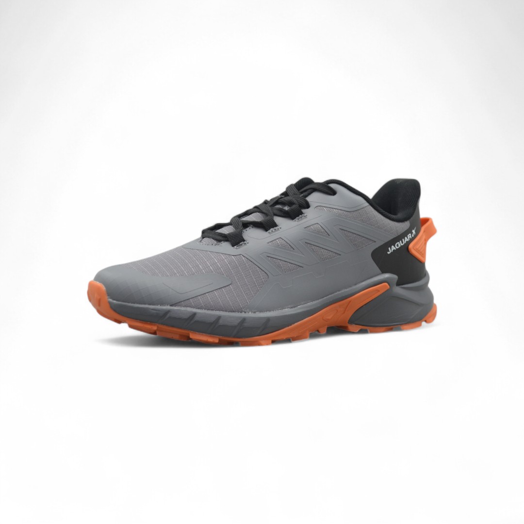  Articulo 2440<br>ZAPATILLA TREKKING – JAGUAR – 40/45<br>Color 01078 GRIS / NARANJA <br> <span class='titulo_secundario' style='background-color:white;color:black;margin-top:7px; margin-bottom:0px;font-size:20px;'>Precio del Par</span>
