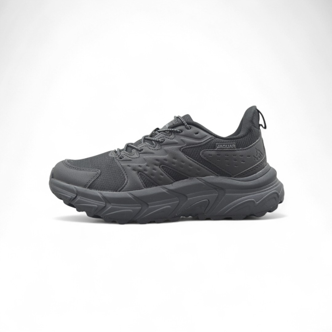  Articulo 2604<br>ZAPATILLA TREKKING – JAGUAR – 36/40 <br>Color 001 NEGRO <br> <span class='titulo_secundario' style='background-color:white;color:black;margin-top:7px; margin-bottom:0px;font-size:20px;'>Precio del Par</span>