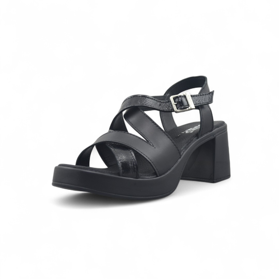  Articulo 2657<br>SANDALIA DAMA – CITADINA – 35/40<br>Color 001 NEGRO <br> <span class='titulo_secundario' style='background-color:white;color:black;margin-top:7px; margin-bottom:0px;font-size:20px;'>Precio del Par</span>