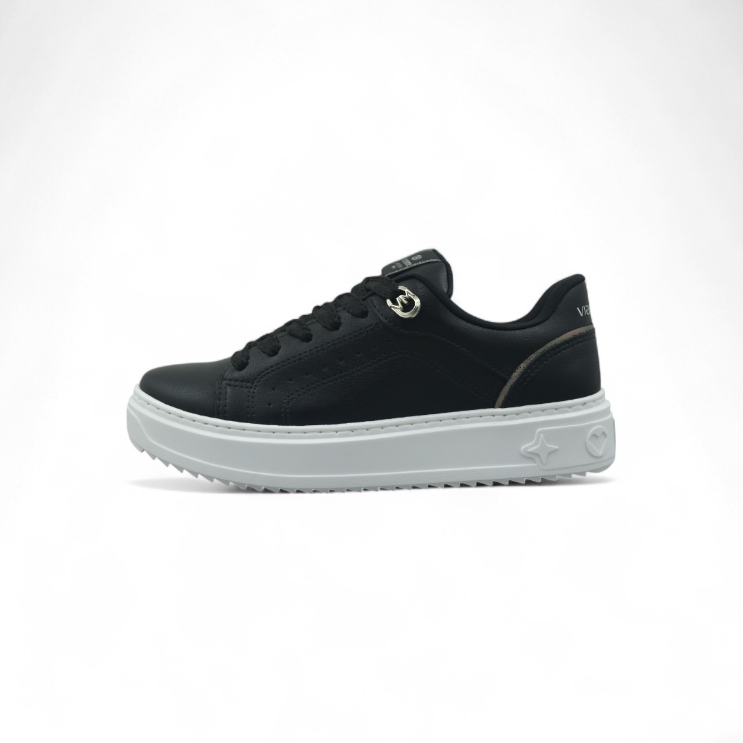  Articulo 2669<br>ZAPATILLA URBANA – VIA MARTE – 36/40<br>Color 001 NEGRO <br> <span class='titulo_secundario' style='background-color:white;color:black;margin-top:7px; margin-bottom:0px;font-size:20px;'>Precio del Par</span>