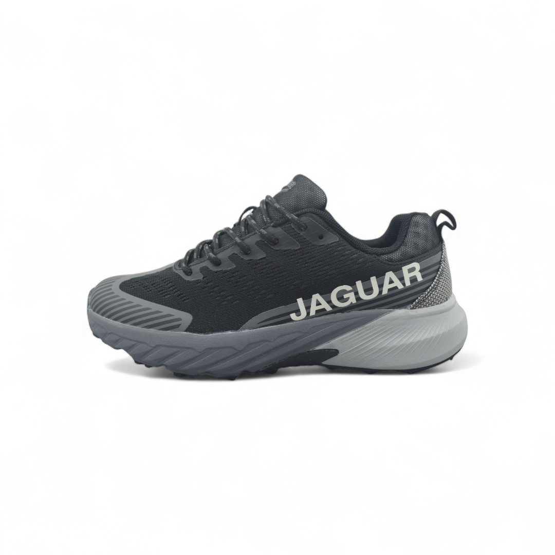  Articulo 2724<br>ZAPATILLA TREKKING – JAGUAR – 35/40<br>Color 001 NEGRO <br> <span class='titulo_secundario' style='background-color:white;color:black;margin-top:7px; margin-bottom:0px;font-size:20px;'>Precio del Par</span>