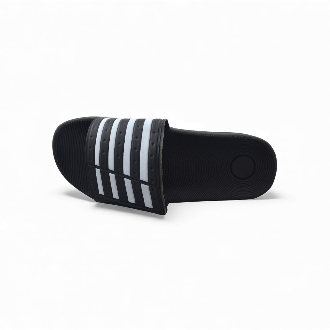  Articulo 186<br>CHINELA HOMBRE – FREEDOM – 35/45 <br>Color 001 NEGRO <br> <span class='titulo_secundario' style='background-color:white;color:black;margin-top:7px; margin-bottom:0px;font-size:20px;'>Precio del Par</span>