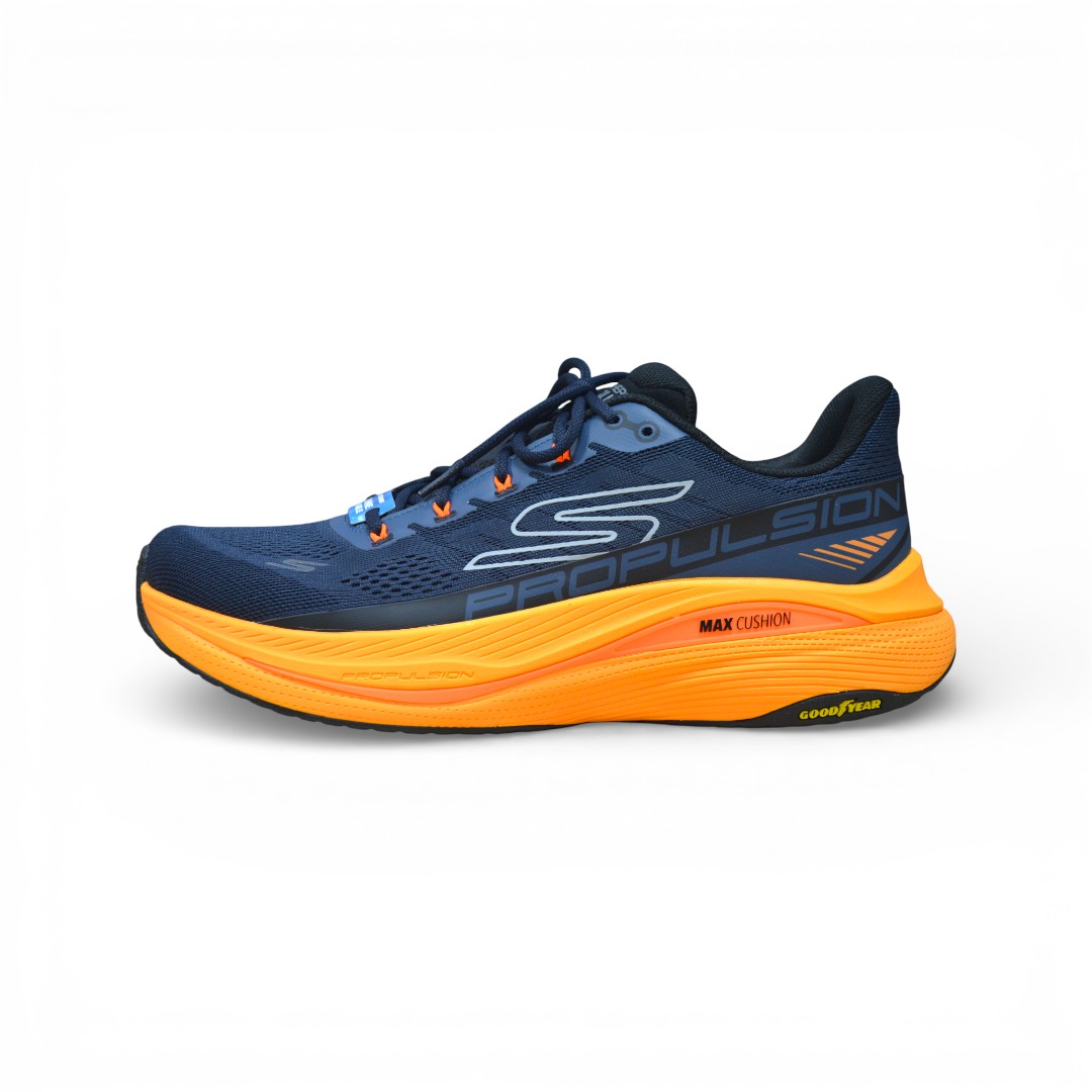  Articulo 2697<br>ZAPATILLA DEPORTIVA – 39/45 – 220509<br>Color 000207 NAVY/NARANJA <br> <span class='titulo_secundario' style='background-color:white;color:black;margin-top:7px; margin-bottom:0px;font-size:20px;'>Precio del Par</span>