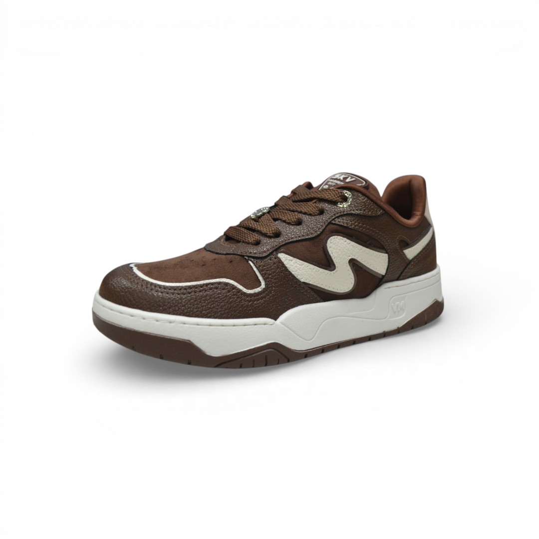  Articulo 2790<br>ZAPATILLA URBANA – VIA MARTE – 36/40<br>Color 805 MARRON OSCURO <br> <span class='titulo_secundario' style='background-color:white;color:black;margin-top:7px; margin-bottom:0px;font-size:20px;'>Precio del Par</span>