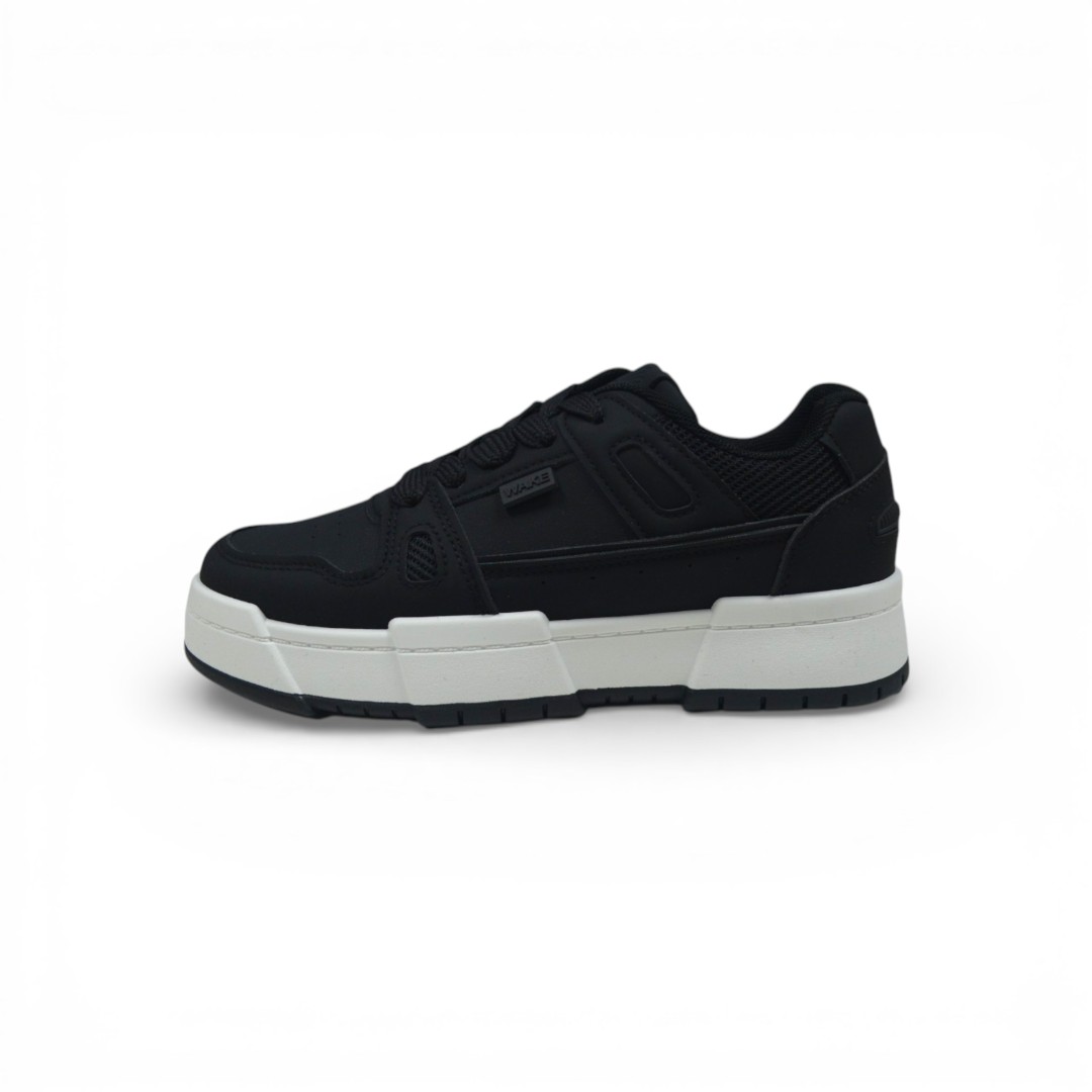  Articulo 2798<br>ZAPATILLA URBANA – WAKE – 35/40<br>Color 001 NEGRO <br> <span class='titulo_secundario' style='background-color:white;color:black;margin-top:7px; margin-bottom:0px;font-size:20px;'>Precio del Par</span>