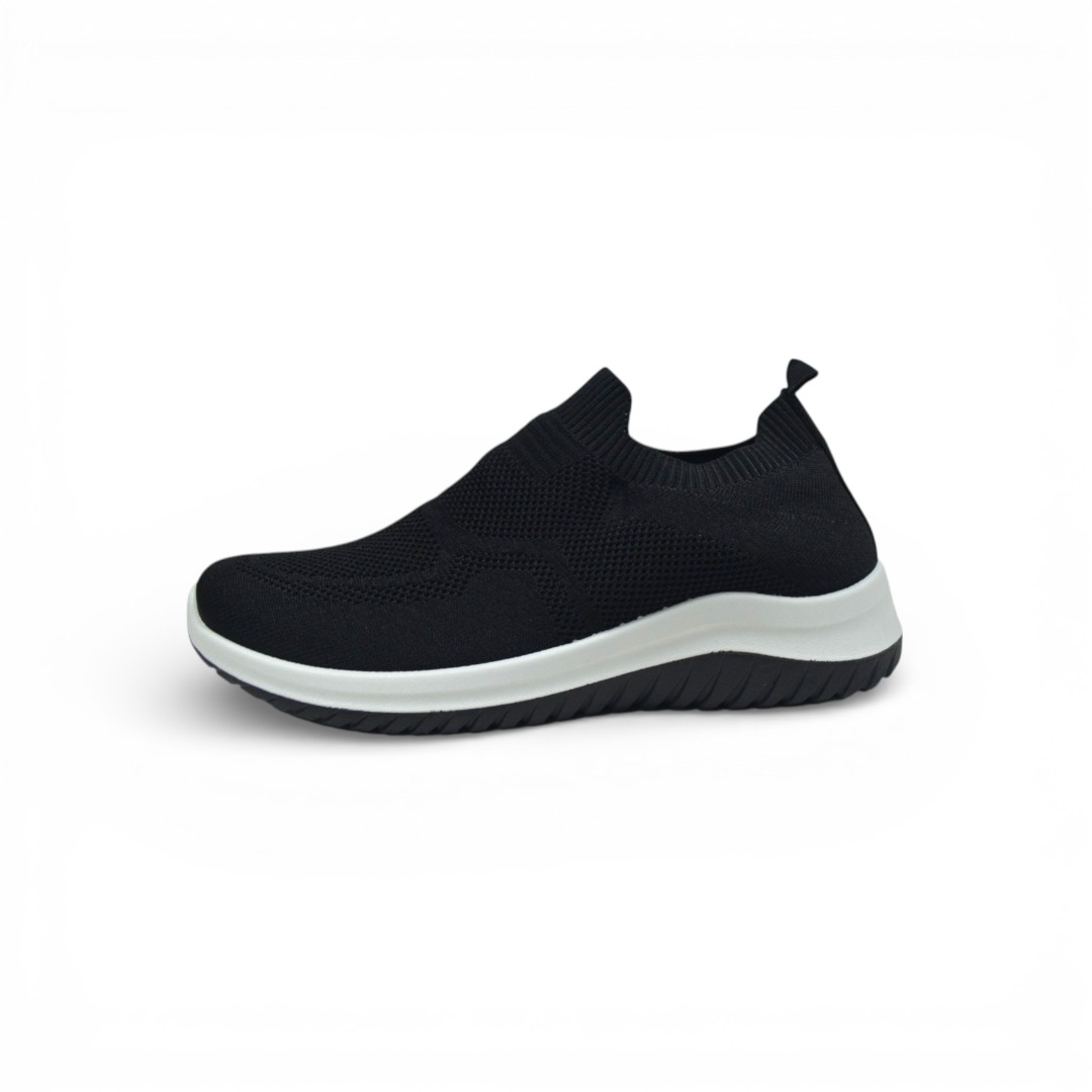 Articulo 2801<br>PANCHAS – WAKE – 35/40<br>Color 001 NEGRO <br> <span class='titulo_secundario' style='background-color:white;color:black;margin-top:7px; margin-bottom:0px;font-size:20px;'>Precio del Par</span>