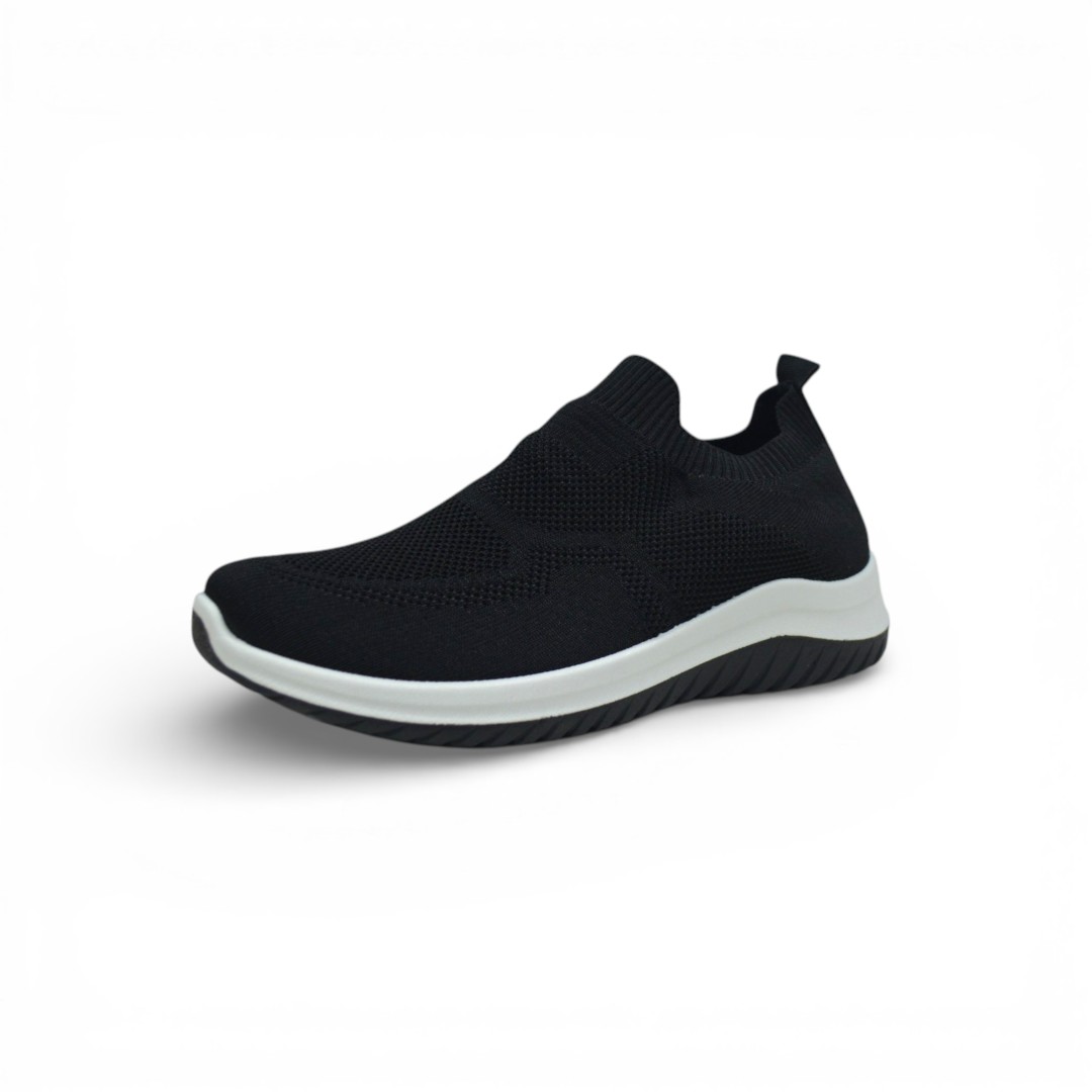  Articulo 2801<br>PANCHAS – WAKE – 35/40<br>Color 001 NEGRO <br> <span class='titulo_secundario' style='background-color:white;color:black;margin-top:7px; margin-bottom:0px;font-size:20px;'>Precio del Par</span>