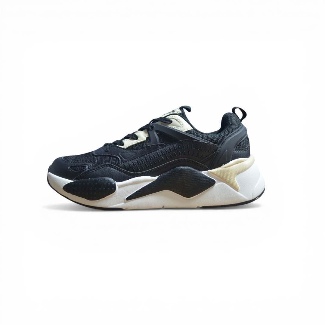  Articulo 2843<br>ZAPATILLA URBANA – JAGUAR – 35/40 <br>Color 001 NEGRO <br> <span class='titulo_secundario' style='background-color:white;color:black;margin-top:7px; margin-bottom:0px;font-size:20px;'>Precio del Par</span>