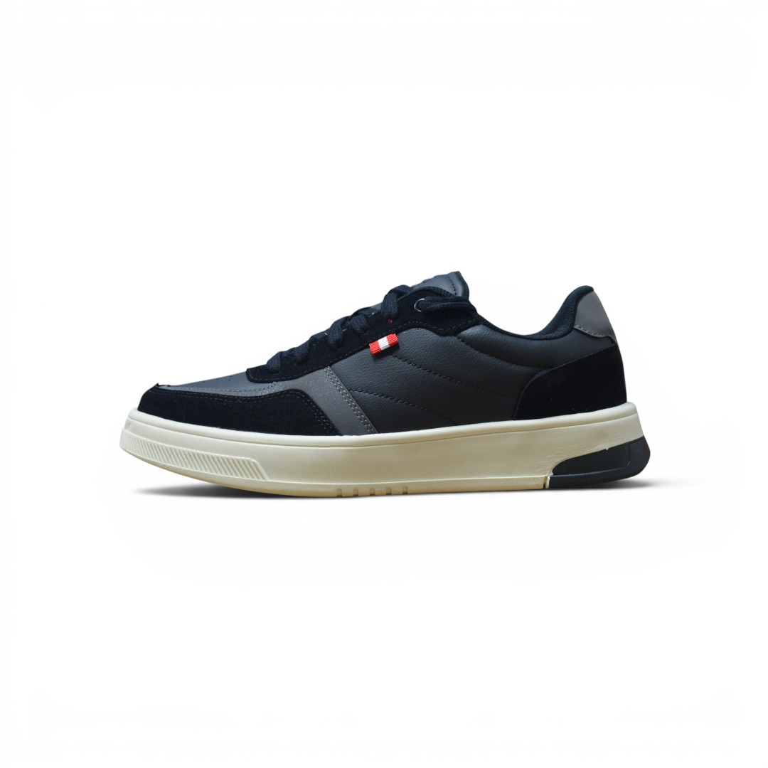 Articulo 2847<br>ZAPATILLA URBANA – BOATING – 39/45<br>Color 001 NEGRO <br> <span class='titulo_secundario' style='background-color:white;color:black;margin-top:7px; margin-bottom:0px;font-size:20px;'>Precio del Par</span>