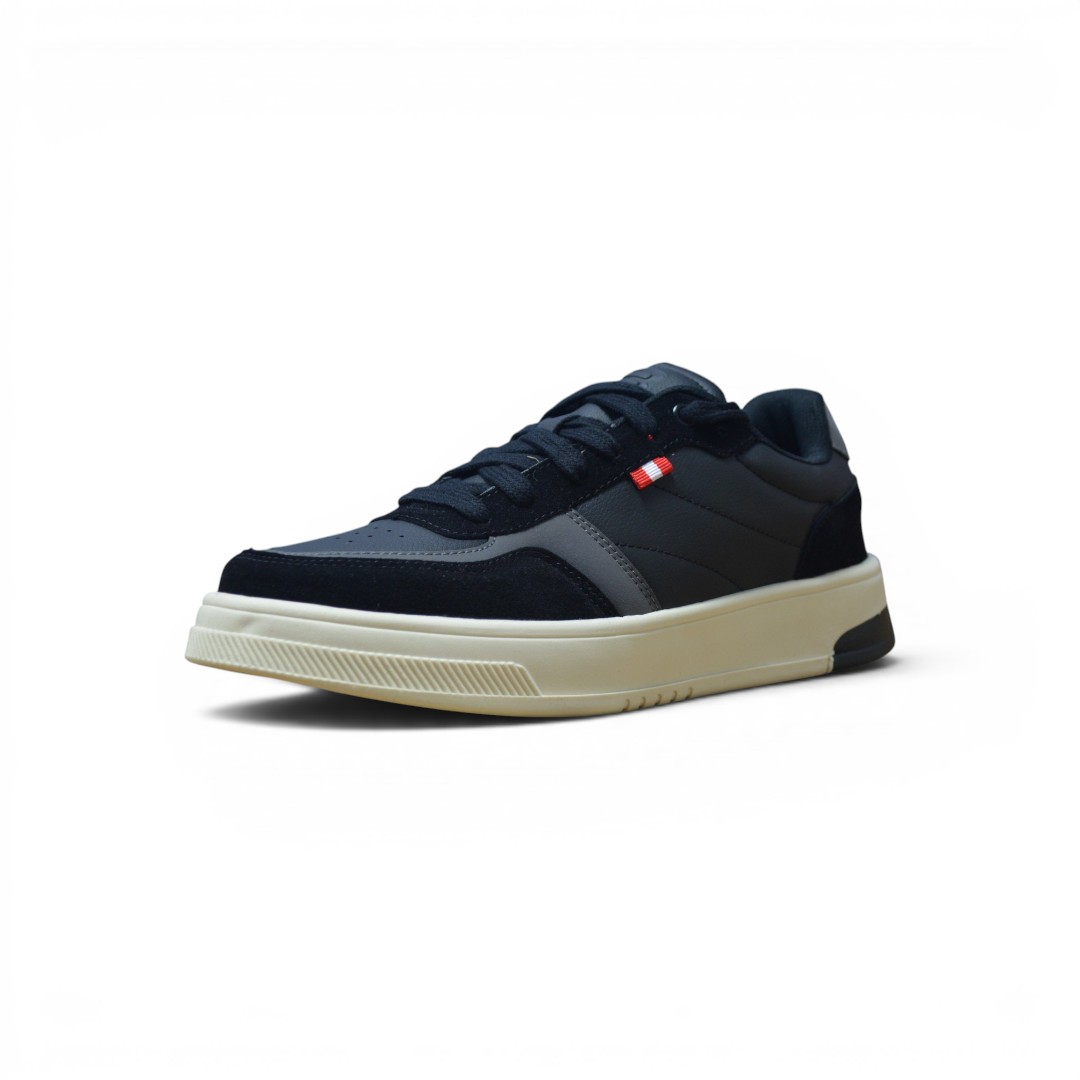 Articulo 2847<br>ZAPATILLA URBANA – BOATING – 39/45<br>Color 001 NEGRO <br> <span class='titulo_secundario' style='background-color:white;color:black;margin-top:7px; margin-bottom:0px;font-size:20px;'>Precio del Par</span>