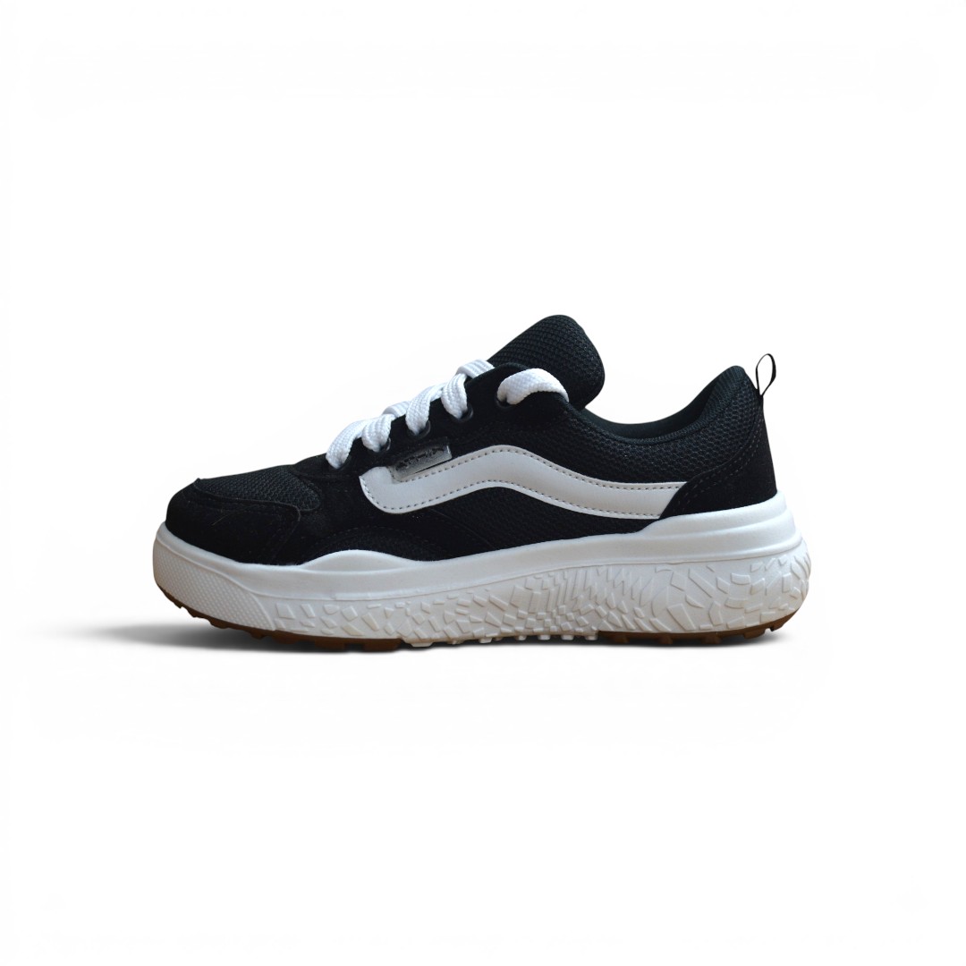 Articulo 2866<br>ZAPATILLA URBANA – ATHIX – 29/35<br>Color 001 NEGRO <br> <span class='titulo_secundario' style='background-color:white;color:black;margin-top:7px; margin-bottom:0px;font-size:20px;'>Precio del Par</span>