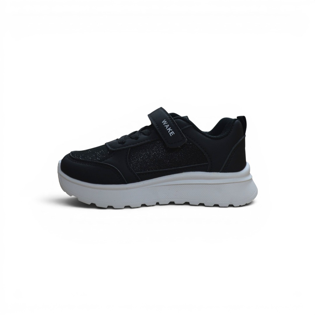  Articulo 2871<br>ZAPATILLA URBANA – WAKE – 24/30<br>Color 001 NEGRO <br> <span class='titulo_secundario' style='background-color:white;color:black;margin-top:7px; margin-bottom:0px;font-size:20px;'>Precio del Par</span>