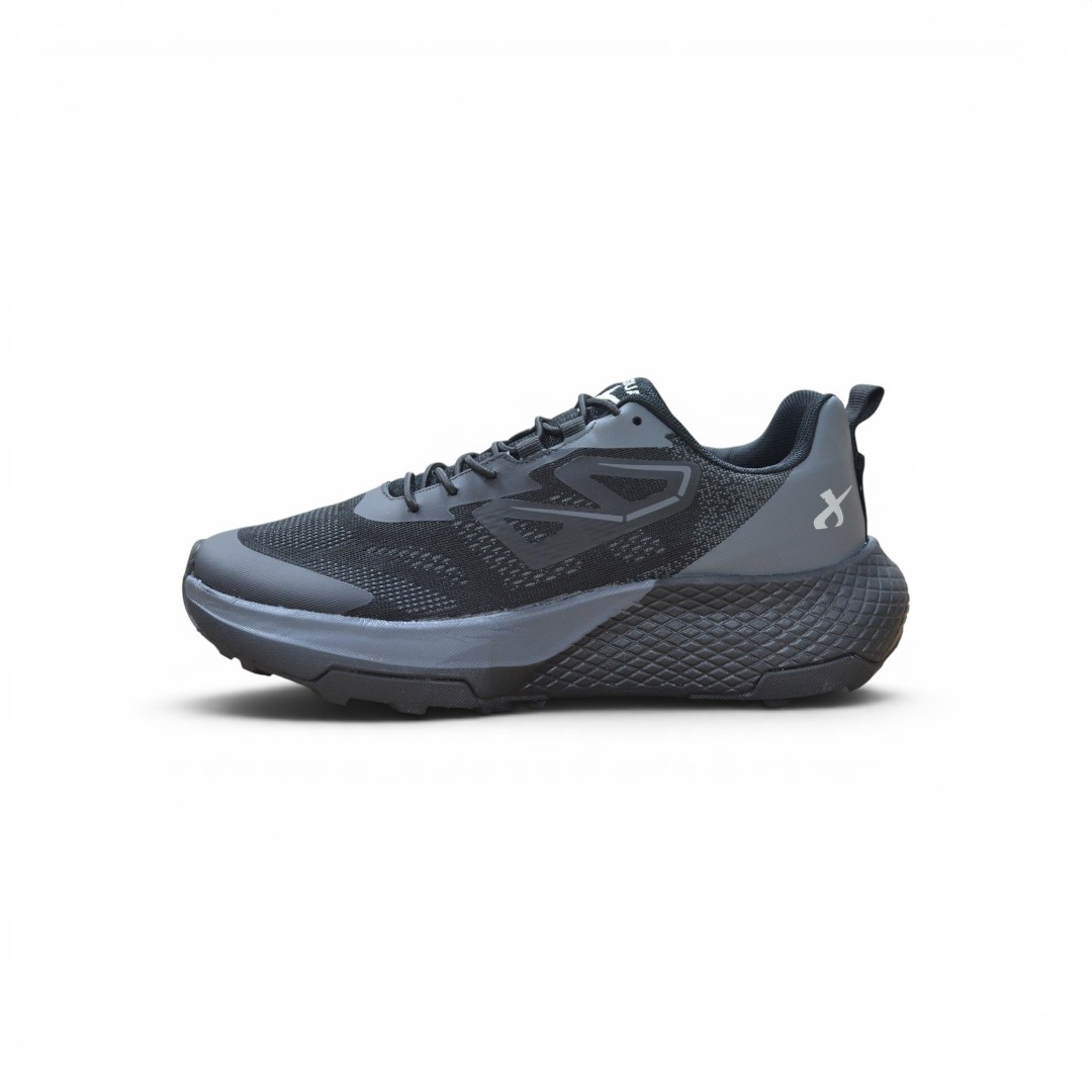 Articulo 2822<br>ZAPATILLA TREEKING – JAGUAR – 40/45 <br>Color 001 NEGRO <br> <span class='titulo_secundario' style='background-color:white;color:black;margin-top:7px; margin-bottom:0px;font-size:20px;'>Precio del Par</span>
